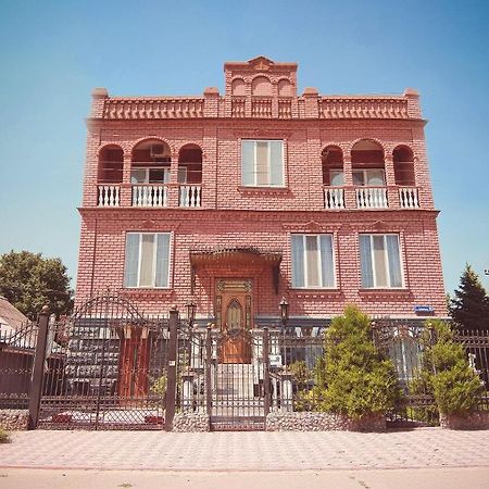 Versal Hotel Χερσών Εξωτερικό φωτογραφία