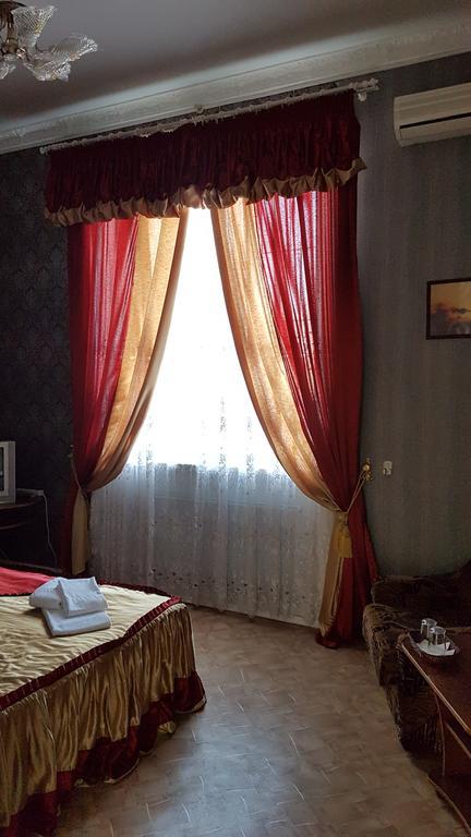 Versal Hotel Χερσών Εξωτερικό φωτογραφία