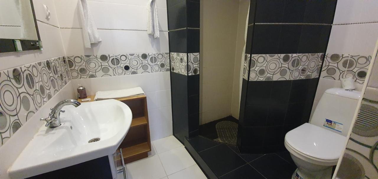 Versal Hotel Χερσών Εξωτερικό φωτογραφία